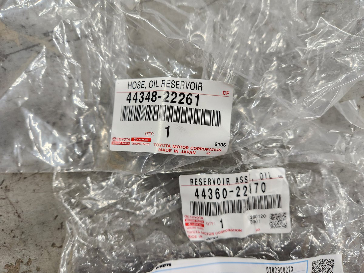 備忘録 JZX90のパワステ低圧ホースは廃盤 JZX100用のリザーバホースと