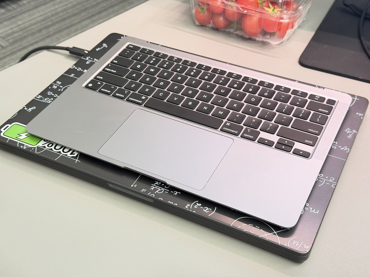 小特叔叔 tweet media