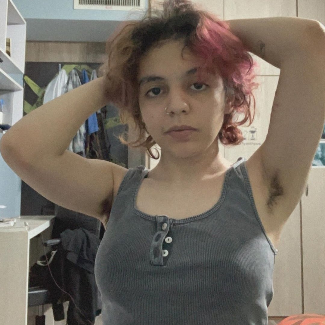 LucySeraji98744's tweet image. عادی ترین پهلوی ستیز: