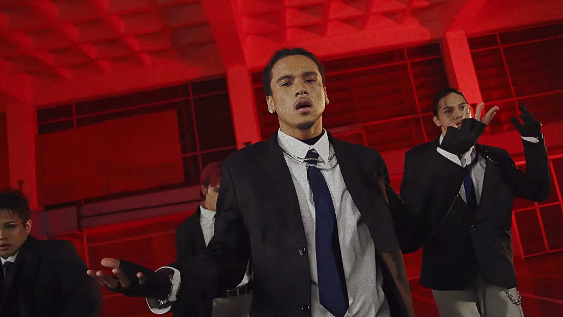 Mitches 🖤✨ tweet media