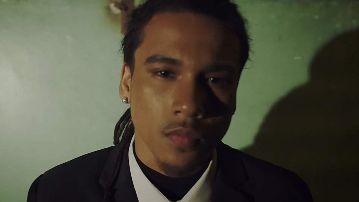 Mitches 🖤✨ tweet media