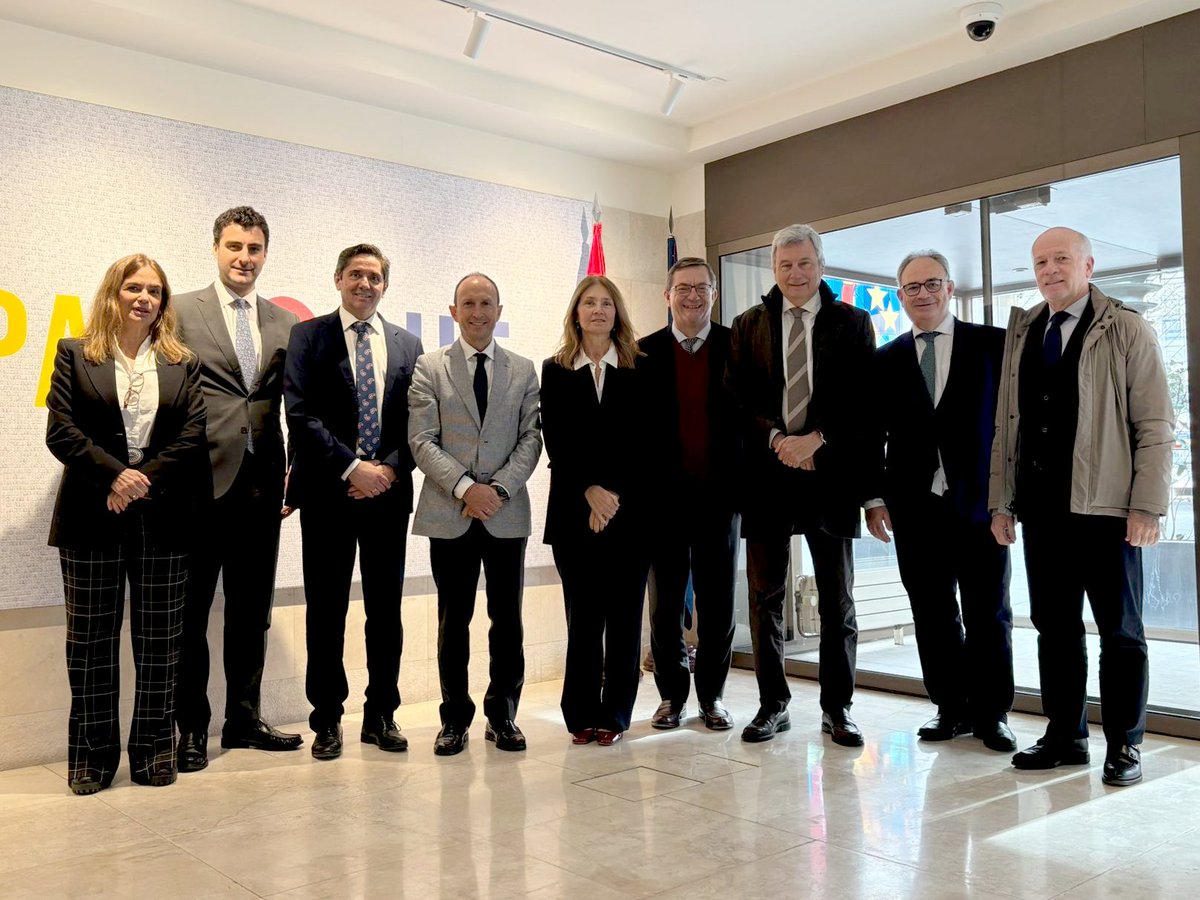 🔴Misión empresarial de CESUR en Bruselas.

Hemos encabezado una #delegación empresarial para trasladar las necesidades, el potencial y los retos de #Andalucía y #Extremadura a las #instituciones europeas en #Bruselas.

Más información: cesur.org.es/mision-empresa…
#EmpresariosDelSur