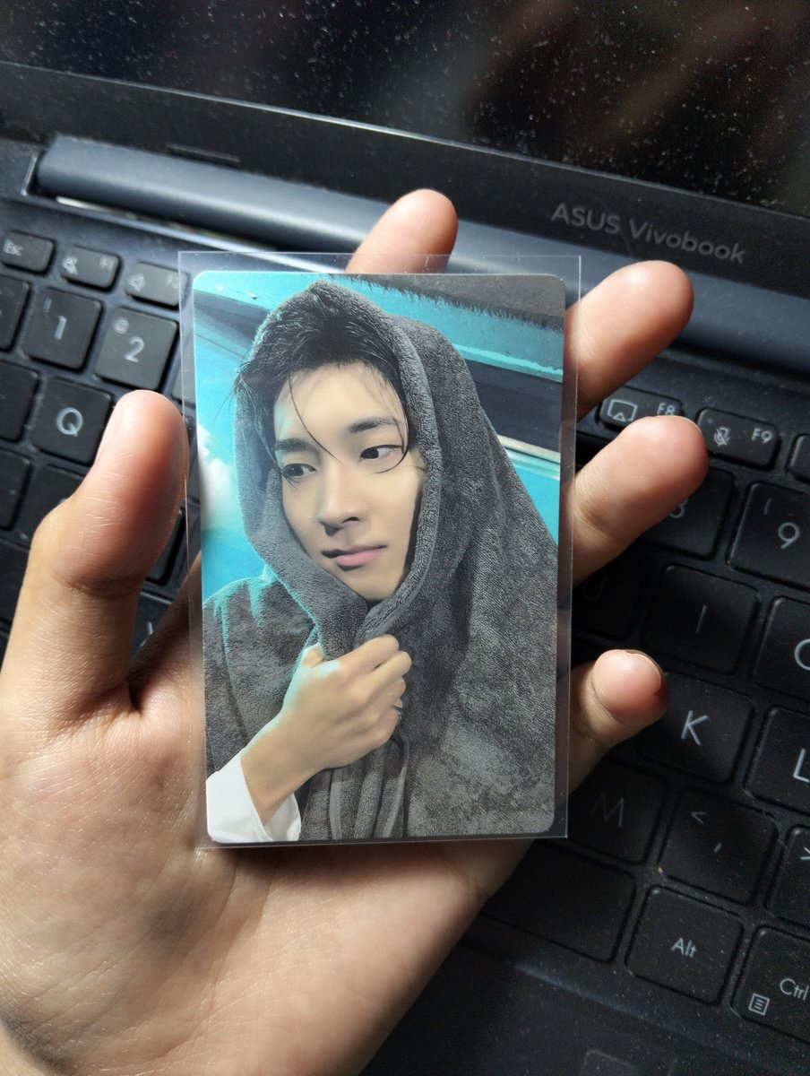 freebiesnya dapet ini guys, good condi (dijual karena lagi bu banget)

#WTS