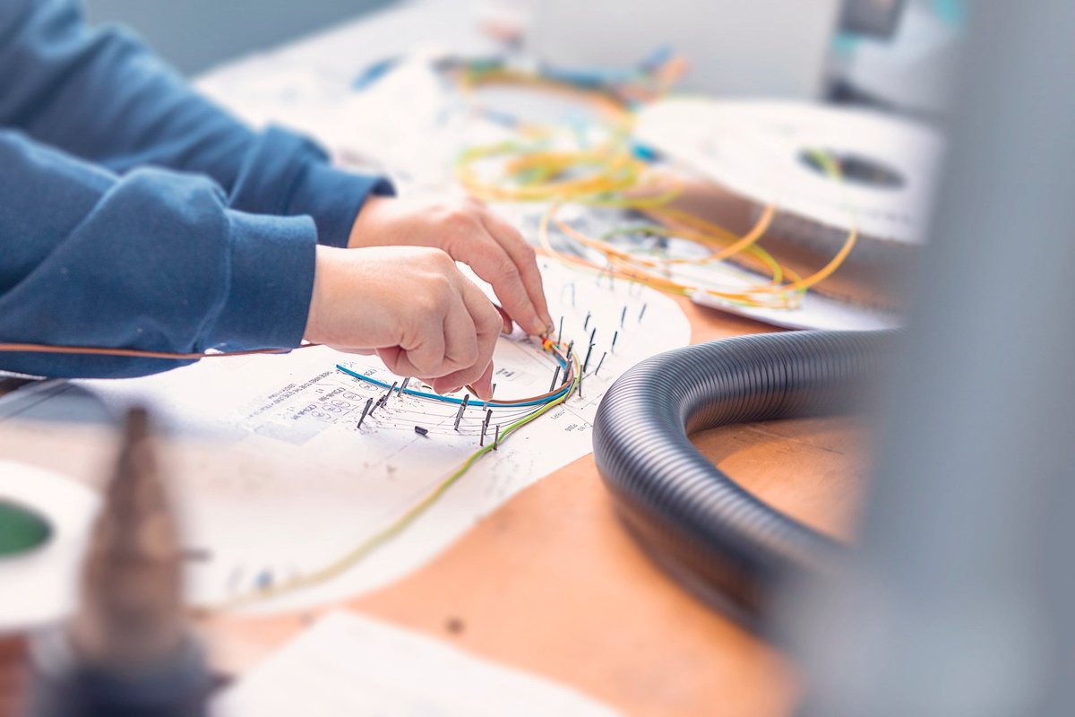Reliability is essential in the Nuclear and Energy sector. Our IPC trained team delivers high quality manufacturing across cable assemblies, wiring harnesses, overmoulded solutions and box builds, supported by clean room capability and thorough testing.
#Cablepoint
