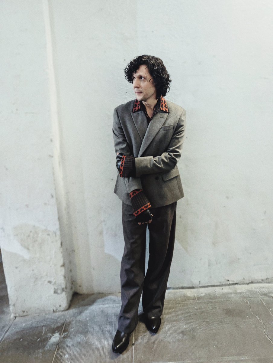 MetaErmal's tweet photo. Oggi è uscito il mio nuovo disco, si chiama #funzionivitali 
Felice di condividere con tutti voi un nuovo viaggio, un nuovo capitolo. 
Se lo volete ascoltare cliccate il link qui sotto. 

#StellaStellina #sanremo2026 

https://t.co/fUU5kyWrTV https://t.co/wBlWvLhl8X