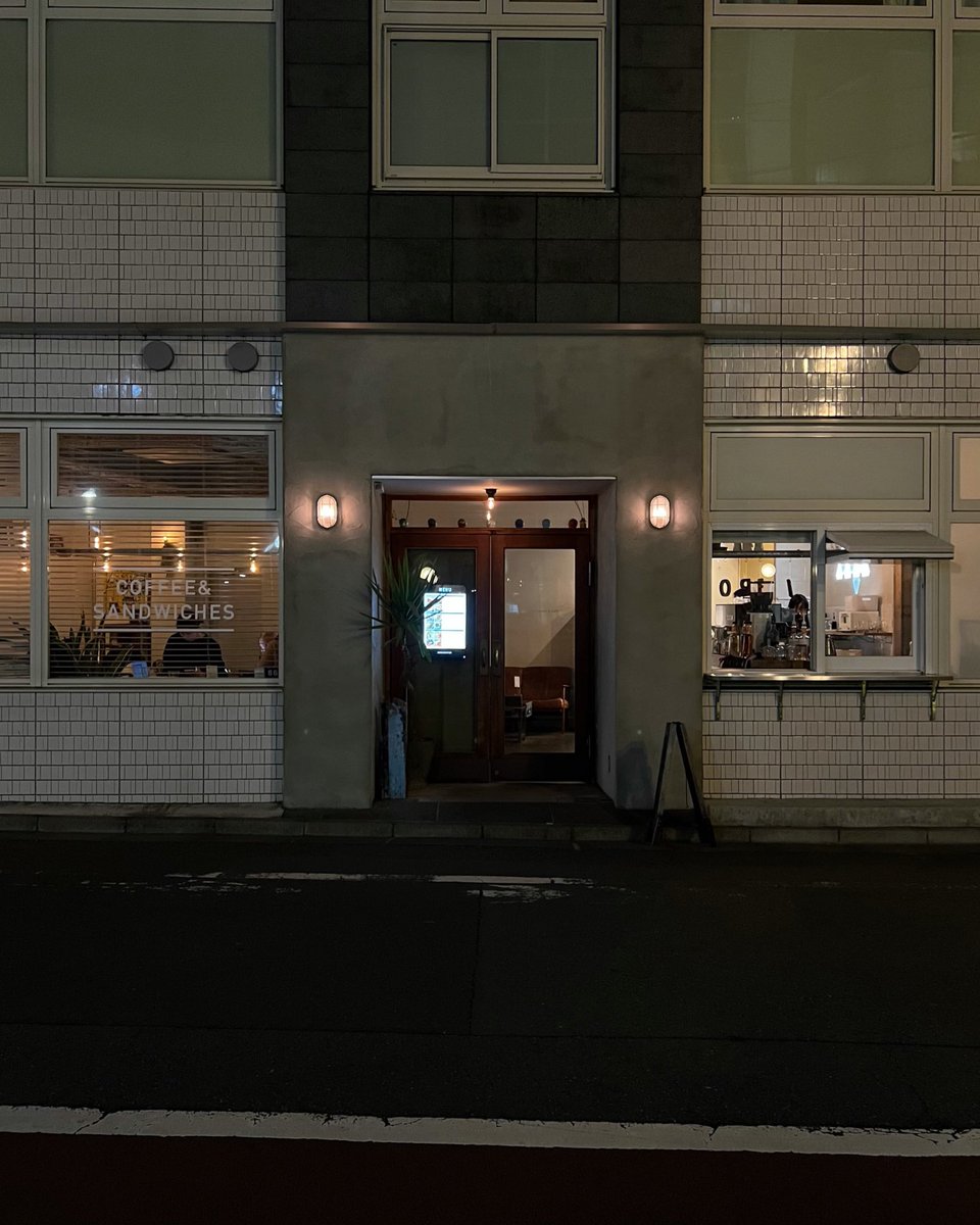 代々木上原に行く予定があったらぜひ。
少し薄暗くて、
落ち着いた静かなカフェたち☕️