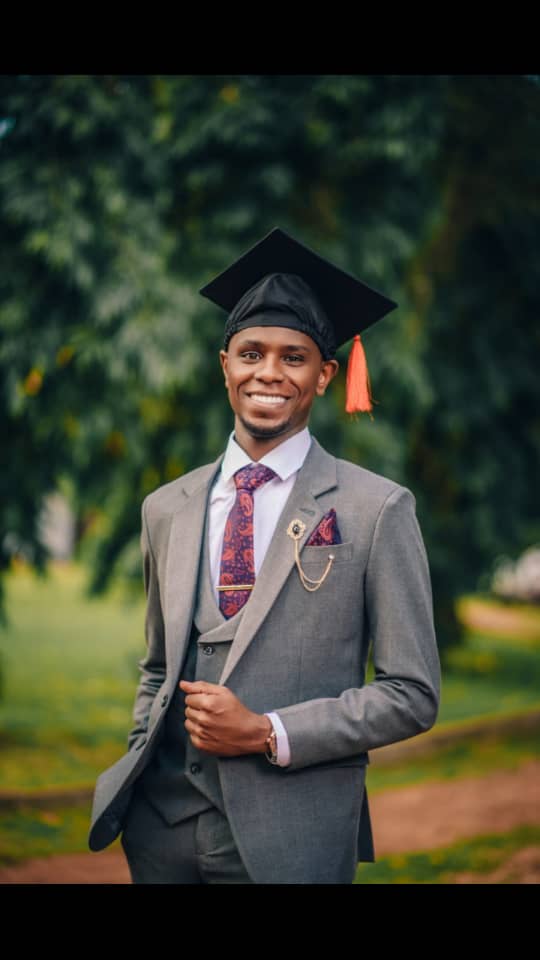 KisoroMissioner's tweet photo. Congratulations! From serving faithfully on the KMF committee to graduating from Makerere University.
We celebrate your leadership, growth and achievement. Thank you for your dedication to KMF. On to greater heights!  @AllanTuse,Ronah and Elison.
#76thmakgraduation https://t.co/FdkCiD7W2v