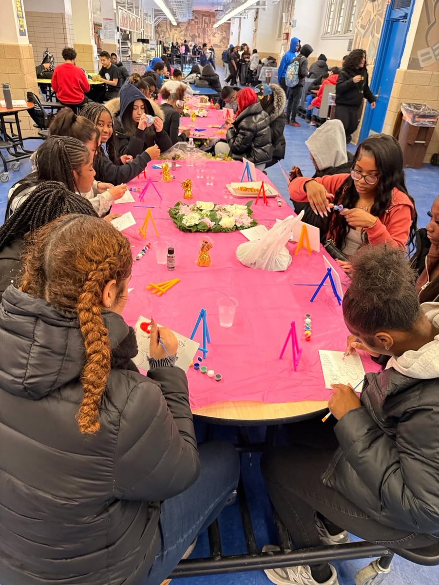 Health, Arts, Robotics and Technology HS tweet media