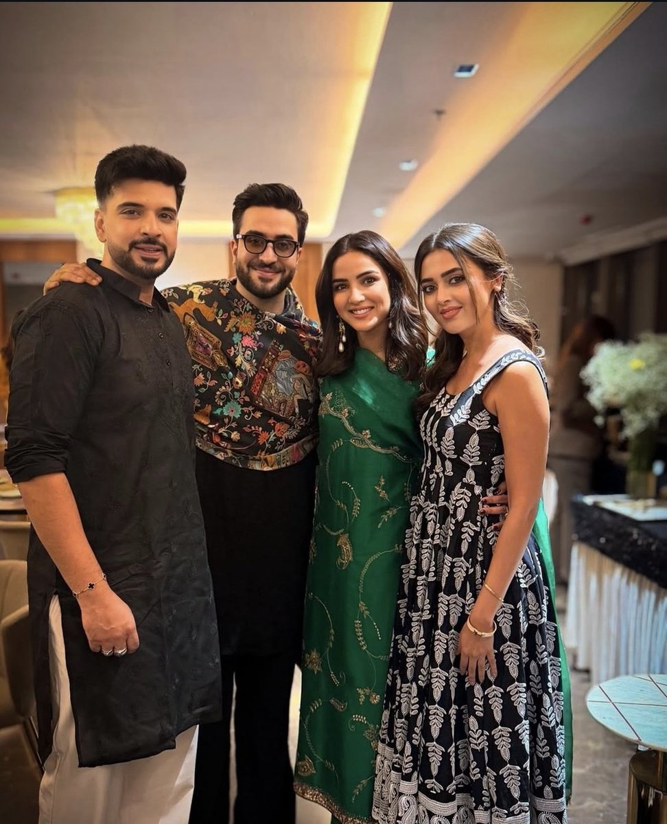 MeltedNeha's tweet photo. #JasLy with #Tejran ❤️✨️

#AlyGoni #JasminBhasin #TejasswiPrakash #KaranKundrra https://t.co/g8bPaxCU7J