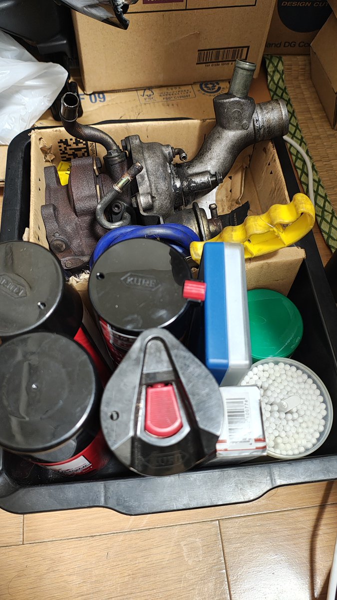 トンスカ tweet media