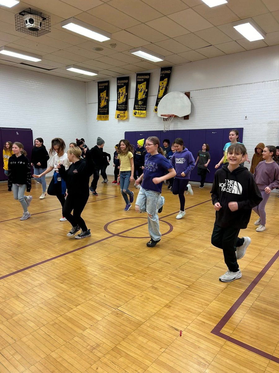 Luv2Groove™ tweet media