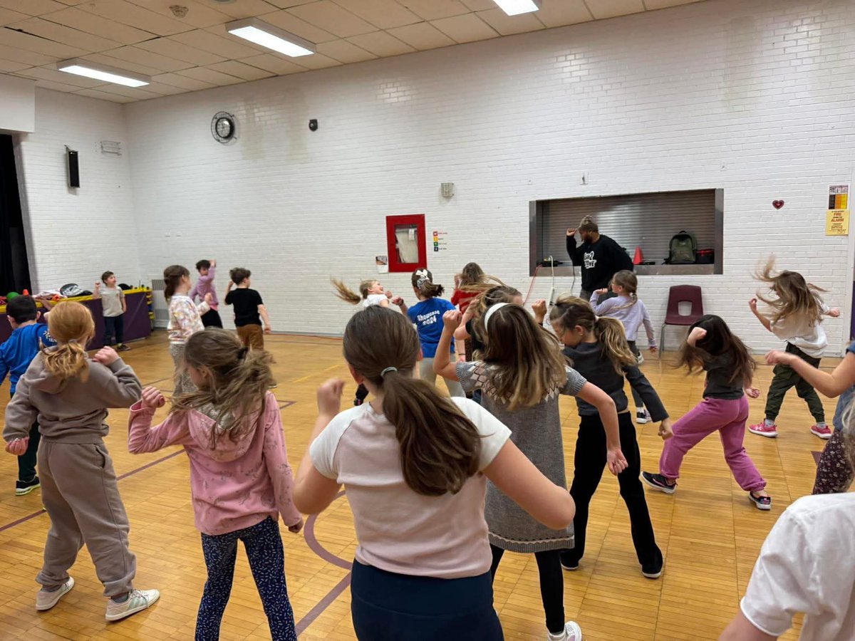 Luv2Groove™ tweet media