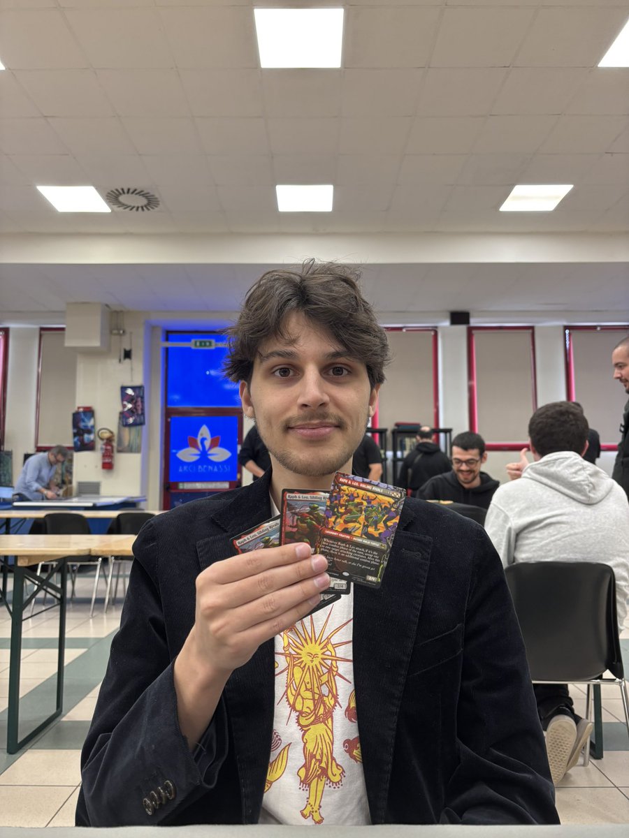 PieGonti tweet media