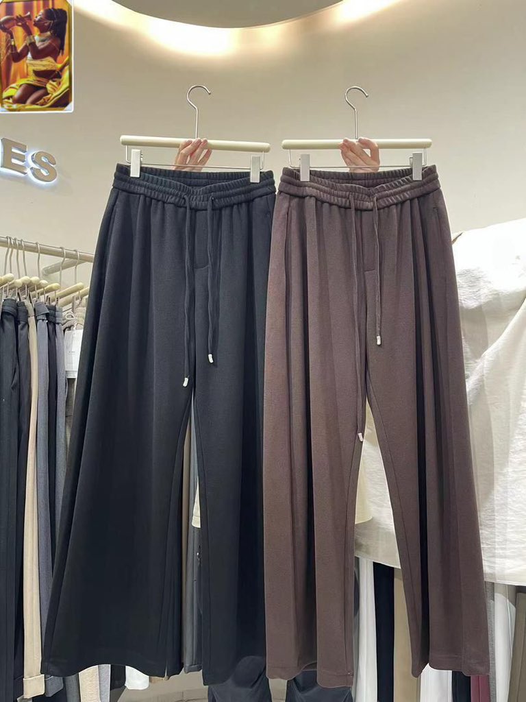 Mimi08837's tweet photo. high quality joggers😍😍

Avail In store now 35k https://t.co/tPoB3p0qmj