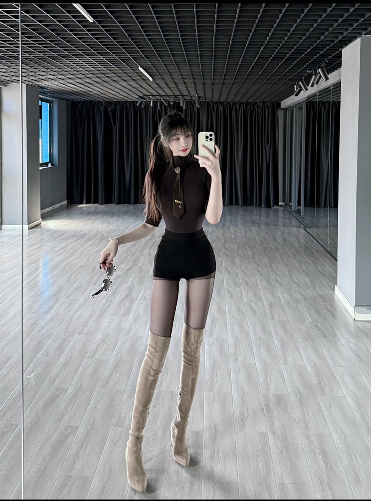 XAIgroup's tweet photo. My OOTD chudai https://t.co/IGMCQVcIw2