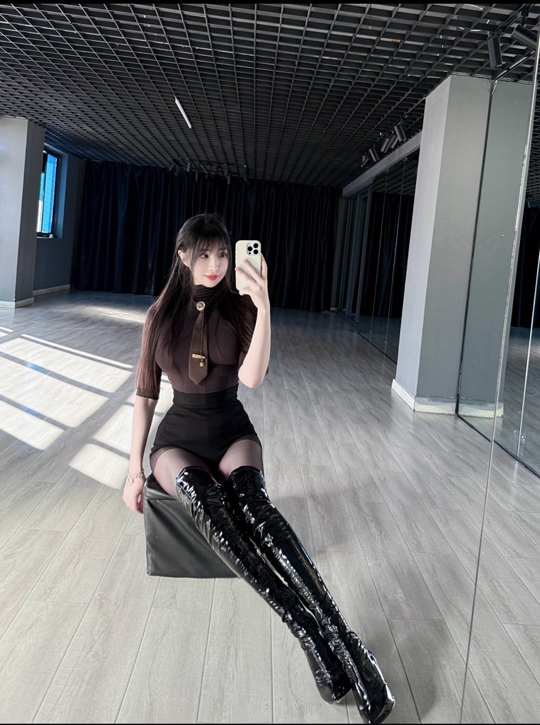 XAIgroup's tweet photo. My OOTD chudai https://t.co/IGMCQVcIw2