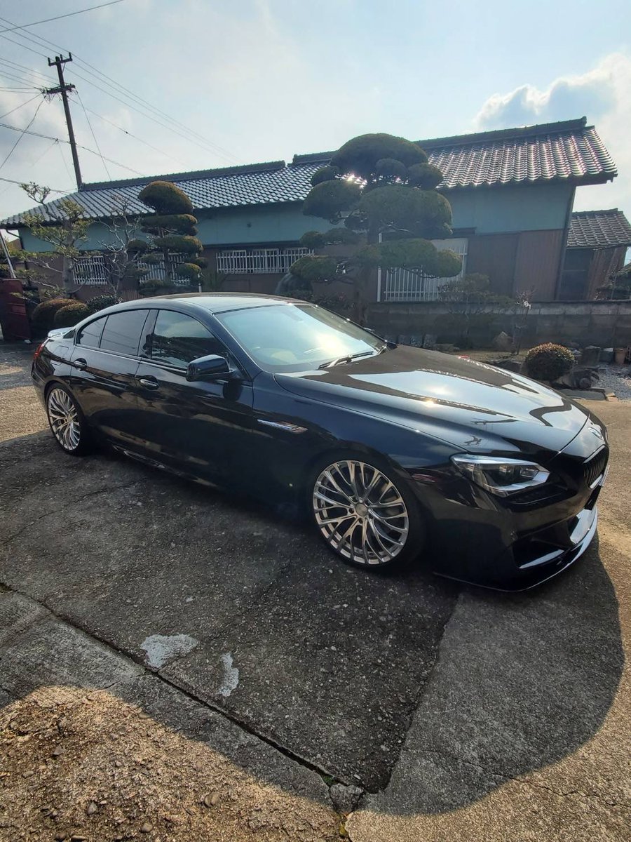 kkryu320's tweet photo. 【#車売ります 】
香川県からです！
BMW 650i Mスポーツ
走行距離3.4万km 
車検令和9年11月迄
金額250万!!(ローン可!!)

超低走行、極上車です!!
即売れ案件です!!気になる方DM下さい☝️

#車買います
 #BMW
#650i
#車好きと繋がりたい https://t.co/TUDbKFaR8n