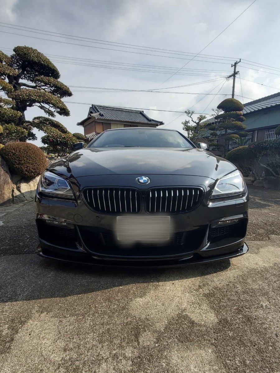 kkryu320's tweet photo. 【#車売ります 】
香川県からです！
BMW 650i Mスポーツ
走行距離3.4万km 
車検令和9年11月迄
金額250万!!(ローン可!!)

超低走行、極上車です!!
即売れ案件です!!気になる方DM下さい☝️

#車買います
 #BMW
#650i
#車好きと繋がりたい https://t.co/TUDbKFaR8n