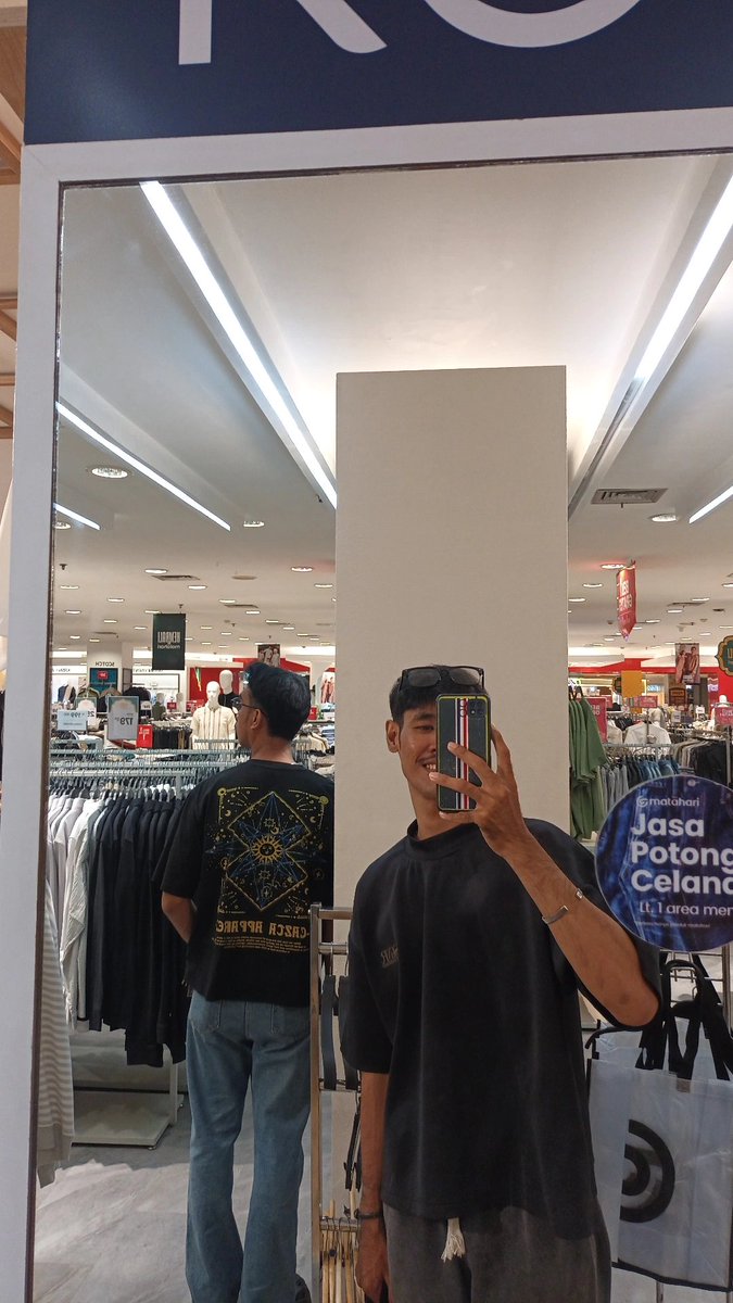 Jrahmat_B_'s tweet image. Selamat berbuka ya...

#Makassar #gowa #fypシ