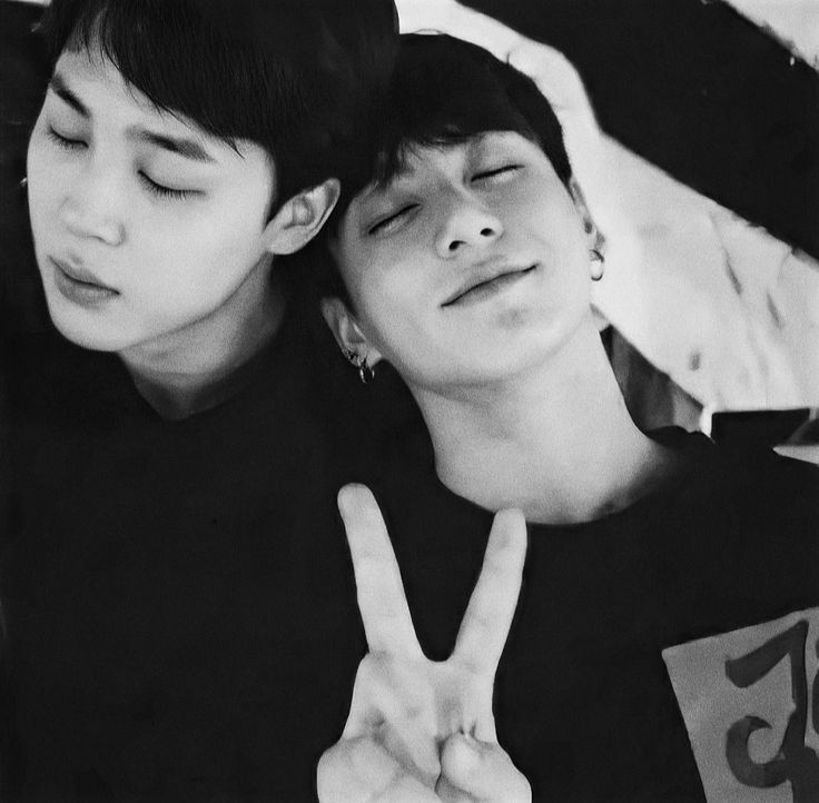 I've been thinking about how twisted this world can be. A world where the kindest souls, those who wear their hearts on their sleeves, speak about receiving death threats in the same casual tone one might use for something ordinary. ​It's jarring. It's the way you or I might talk