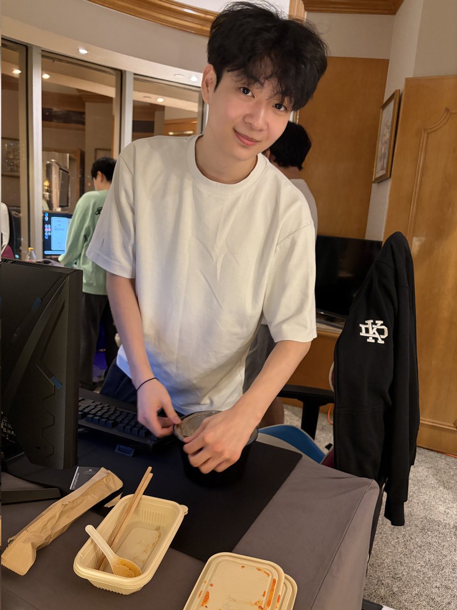 Joon Lee tweet media