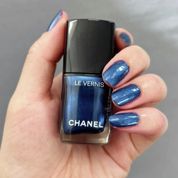 シャネルのネイル「ヴェルニ」全色スウォッチ公開🥂 最新作はもちろん