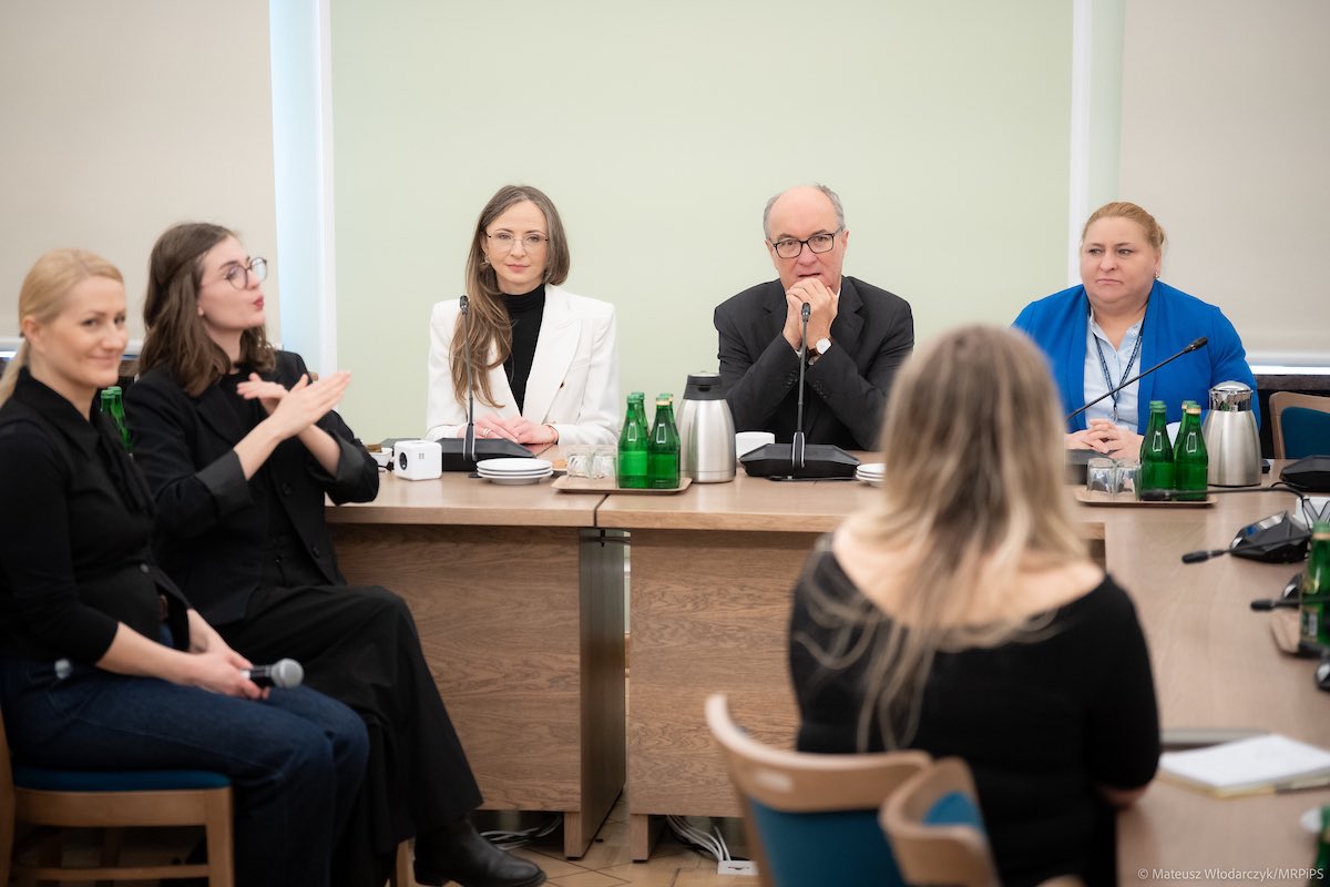 Maja Nowak tweet media