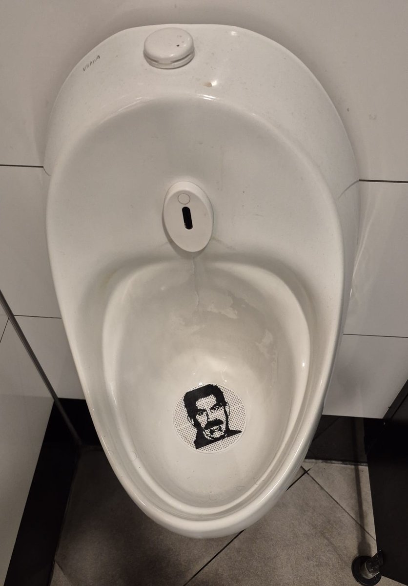 <a href="/omerrocalan/">Ömer Öcalan</a> İddiaya giriyorum. 
Bu görsel senin paylaşımından daha çok beğeni alacak.