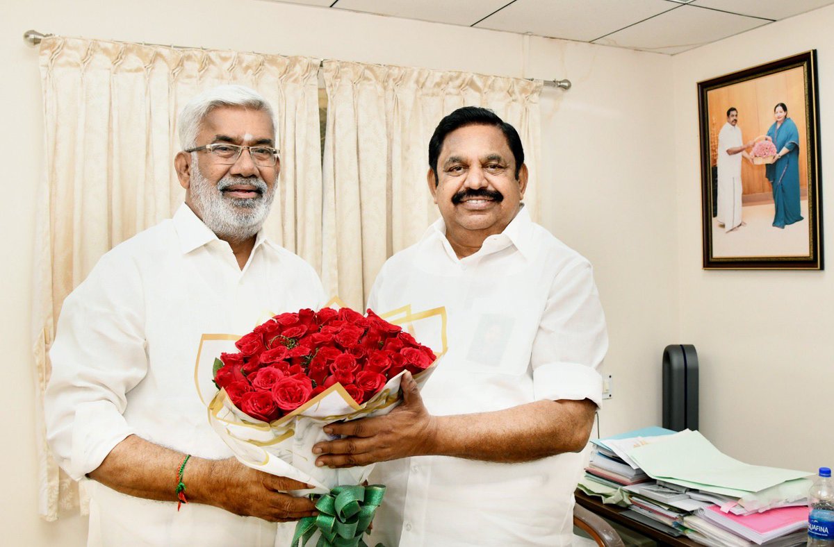 AIADMKOfficial's tweet photo. மாண்புமிகு கழகப் பொதுச்செயலாளர் புரட்சித் தமிழர் திரு. @EPSTamilNadu அவர்களை, இன்று (27.02.2026), சென்னை பசுமைவழிச்சாலை உள்ள செவ்வந்தி இல்லத்தில், ஓபிஎஸ் அணியில் செயல்பட்டு வந்த முன்னாள் அமைச்சர் திரு. வெல்லமண்டி நடராஜன் அவர்கள் நேரில் சந்தித்து, தாய்க் கழகமாம் அனைத்திந்திய அண்ணா திராவிட முன்னேற்றக் கழகத்தில் தன்னை இணைத்துக் கொண்டார்.