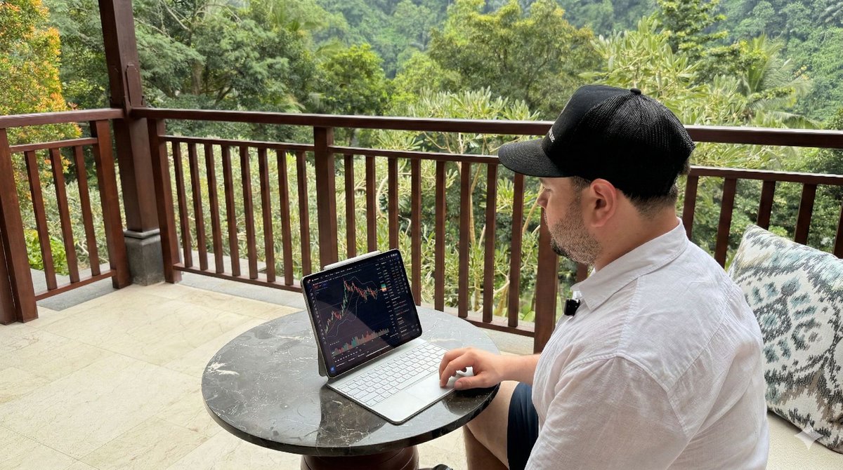 My old coach used to tell me…

“You know, Etienne… in trading it takes money to make money.”

The meaning of this basically is… if you don’t have savings, don’t expect to become a full-time trader.

I was trading on my $5,000 account and did the math… 3% on $5k is $150.