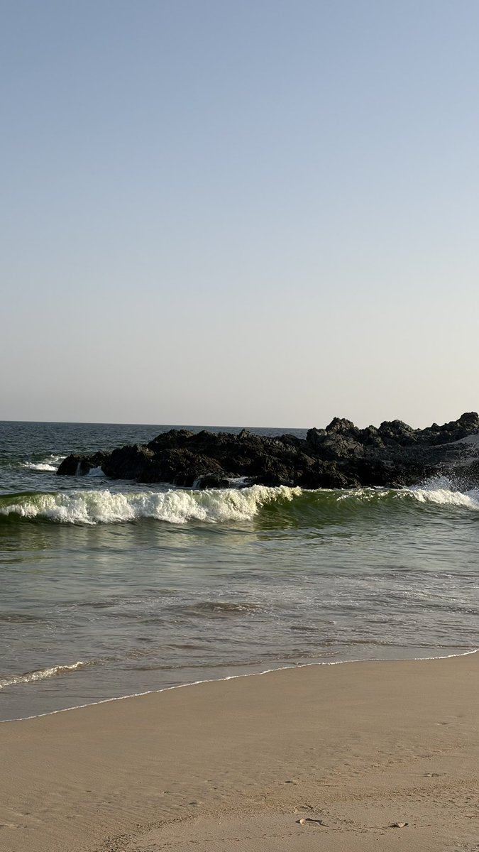 بعض الناس يمنحه الله القبول حتى في صمته وبعضهم يسلب الله منه القبول وإن كان كلامه أنهاراً من العسل، نسأل الله لنا ولكم القبول.
#رمضان #شهر_الخير #شهر_القرآن