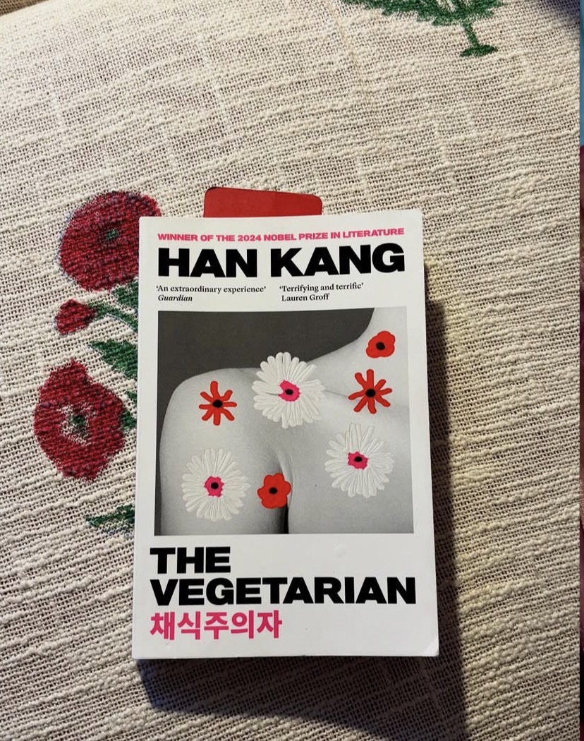 Kashvicurates's tweet photo. Some books don’t ask for your attention — they demand it.
The Vegetarian by Han Kang is one of them.#TheVegetarian #HanKang #BookThread #LiteraryFiction #WomenInLiterature https://t.co/0xxaiEG0KB