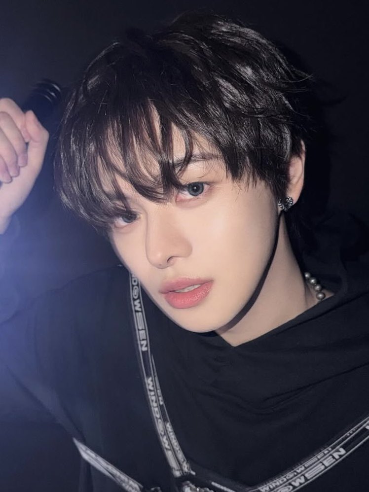 KMYM29's tweet photo. Love you Leo

BLUE SKIES FOR LEO
#WeLoveLeaderLEO
#이리오_우리의_온_세상
#LoveLeoToTheBlueSky
#이리오_우리는_널_사랑해 https://t.co/NZ2wsMlt1R