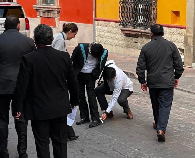 Foto para engañar bobos/Foto para exhibirse como es