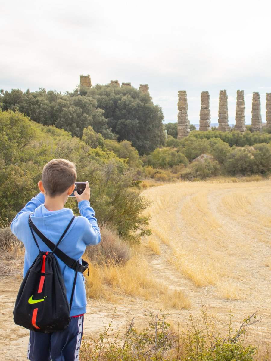 Turismo5Villas's tweet photo. ¿Conoces Layana? 🌿
Un pequeño gran tesoro de las Cinco Villas junto al yacimiento romano de Los Bañales 🏛️
Historia, tranquilidad y esencia rural para una escapada perfecta.
¡Ven a descubrirlo!
#Layana #TurismoCincoVillas #DescubreAragón https://t.co/uF2KJGRLT6