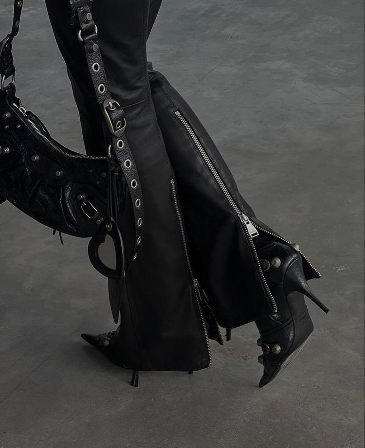 /✿ 𝐟𝐫𝐞𝐲𝐛𝐢𝐞 𝐜𝐡𝐚𝐧 ॱᛧ♡ 🐈⬛ tweet media