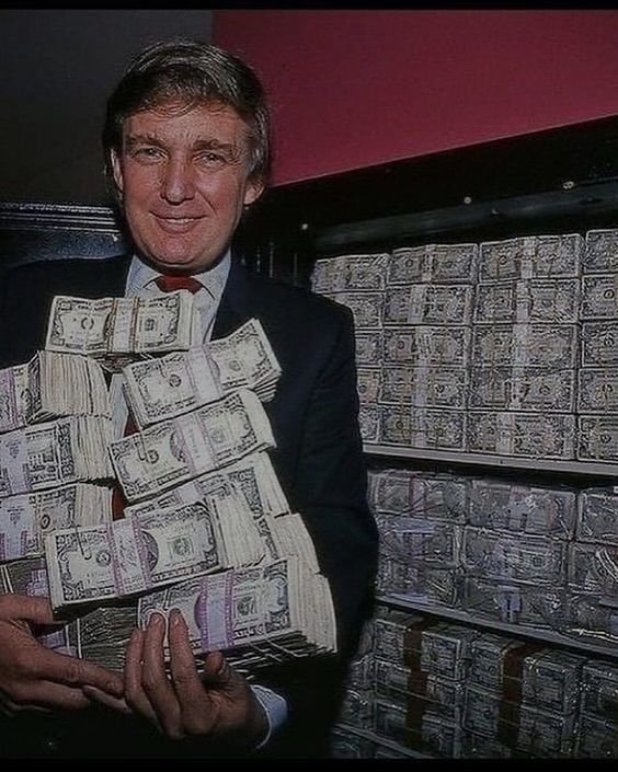 DurovPD's tweet photo. Hmm Crypto holders in a few months 📈🔥🚀💵 https://t.co/ZFLc43eJfi