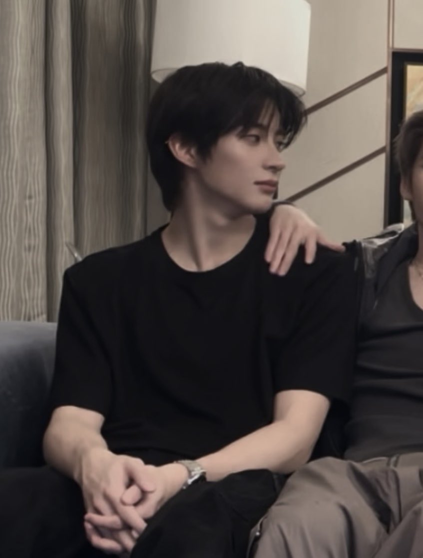 ตาโทนี่เสื้อดำเขาสร้างเรื่องตลอดเลยเห้ย