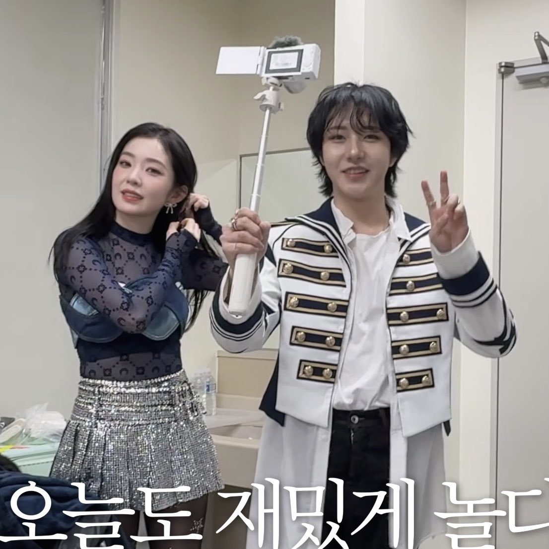 น้องอินจุนกับพี่เค้กคนสวยน่ารักมาก แอบเห็นเด็กถือกล้อง vlog ด้วย น่ารักจังเลย