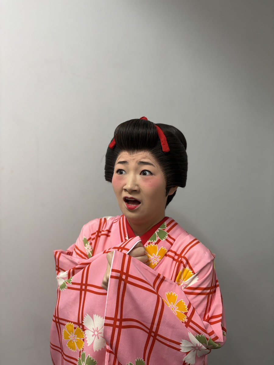 本日で、紺屋と高尾が最後の公演でした😭
楽しい公演も、明日で最後……
千秋楽は幽霊東下り！！

皆様のご来場お待ちしております♪

旅芸人おりうちゃん📸

#三山ひろし さん
#市川由紀乃 さん
#松竹新喜劇
#新歌舞伎座