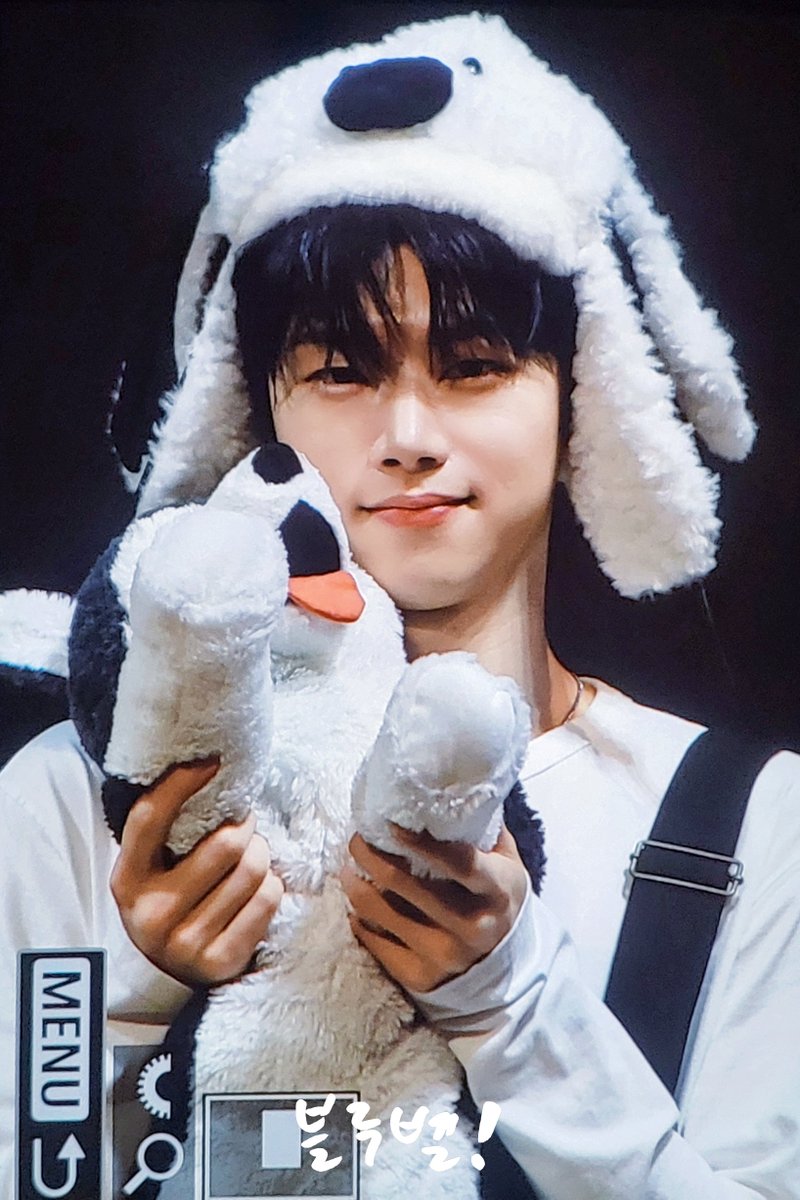 260227 🐶😛

#현우 #hyunwoo 
#싸이커스 #xikers #최현우