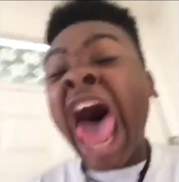 This food is delicious, but the pepper is too much. Oh God, my tongue is on fire! 🔥