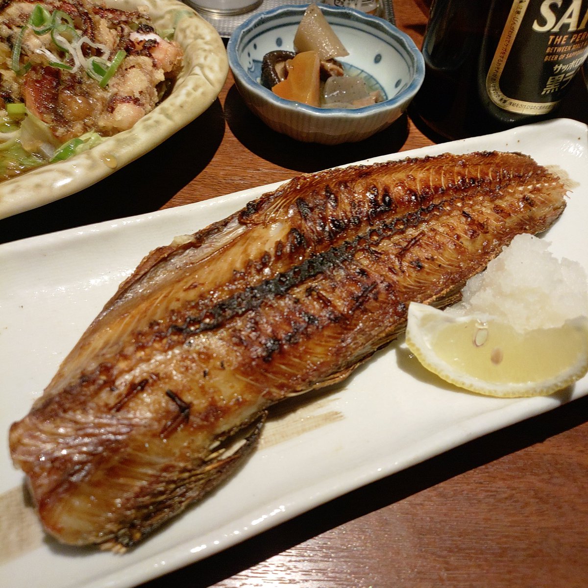 33bluesky33's tweet image. 名物の下足唐揚にホッケに生ラム鉄板炒め
やっぱ生ラム旨いね〜
どっかに野生の生ラム歩いてないかな
美味しかった😋

#BOTCHAN