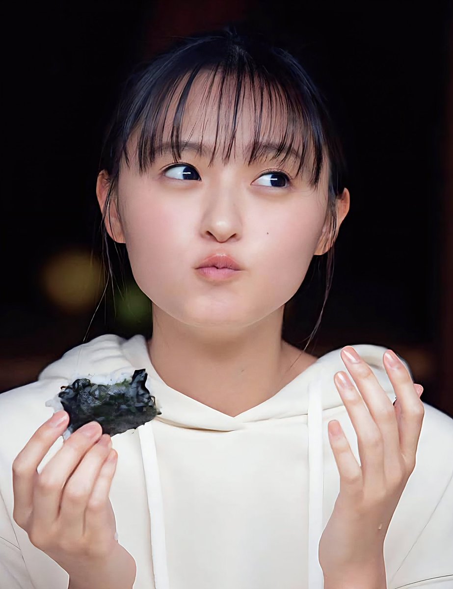 さくちゃん､こんばんは^_^ 幸せそうなお顔(*˘︶˘*) 告知ありがとう(ㅅ