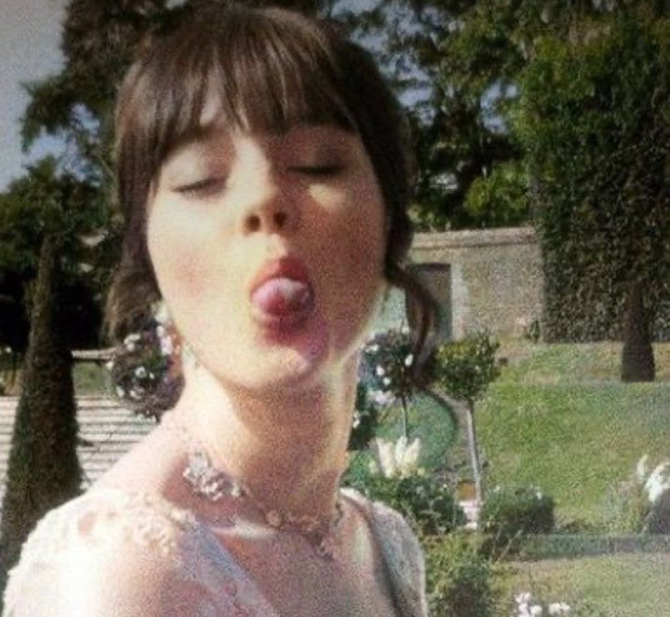 Raven🐻 (girl so in love) tweet media