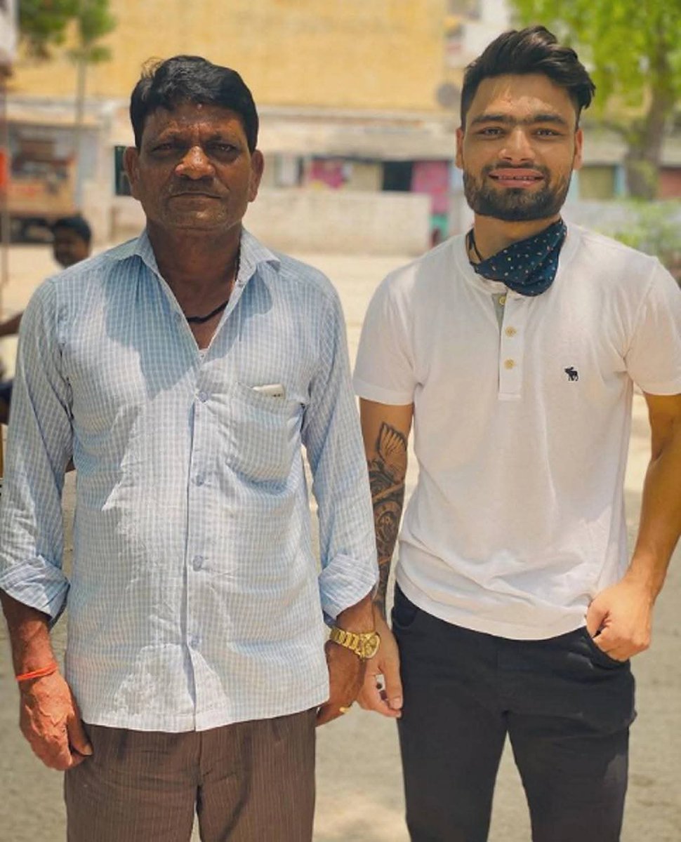 SanjaySinghMk's tweet photo. आज क्रिकेटर रिंकू सिंह के पिता जी का निधन हो गया। अलीगढ़ में अंतिम संस्कार हुआ।।
#भावपूर्ण_श्रद्धांजलि🙏 https://t.co/C3PRYoCdy8