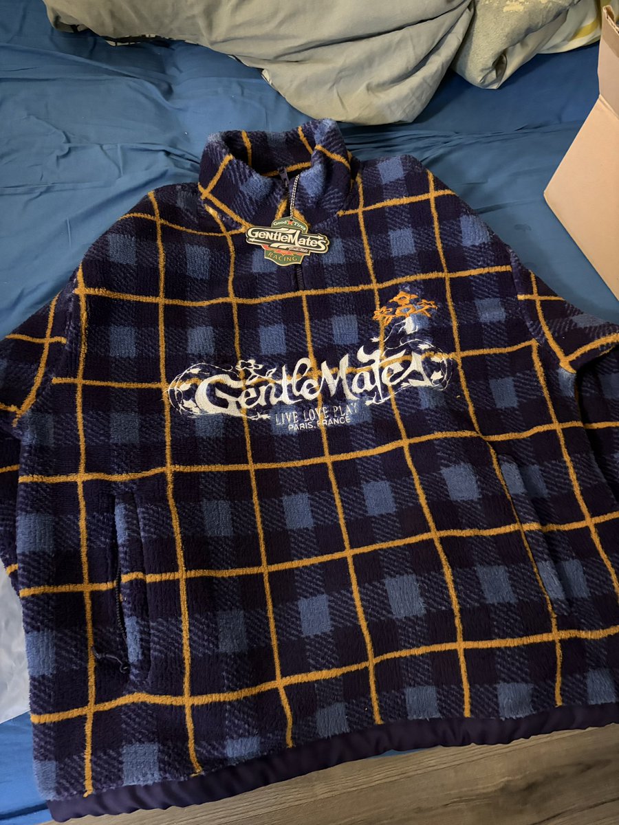 M8 | ElPvdre tweet media