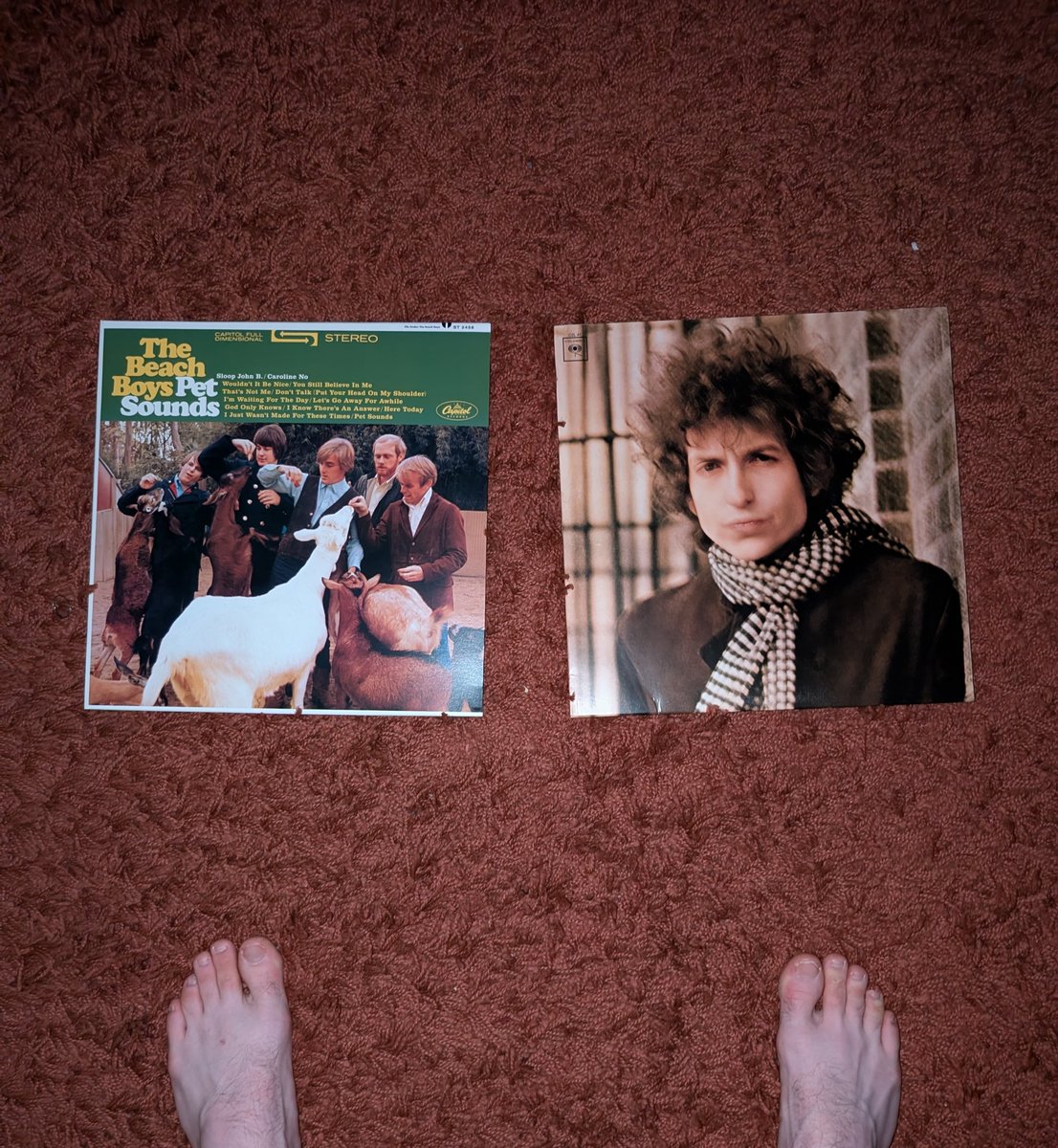 ‎ 𝙅𝙖𝙨𝙤𝙣 threw the glass in the street!! ❤️‍🔥 tweet media