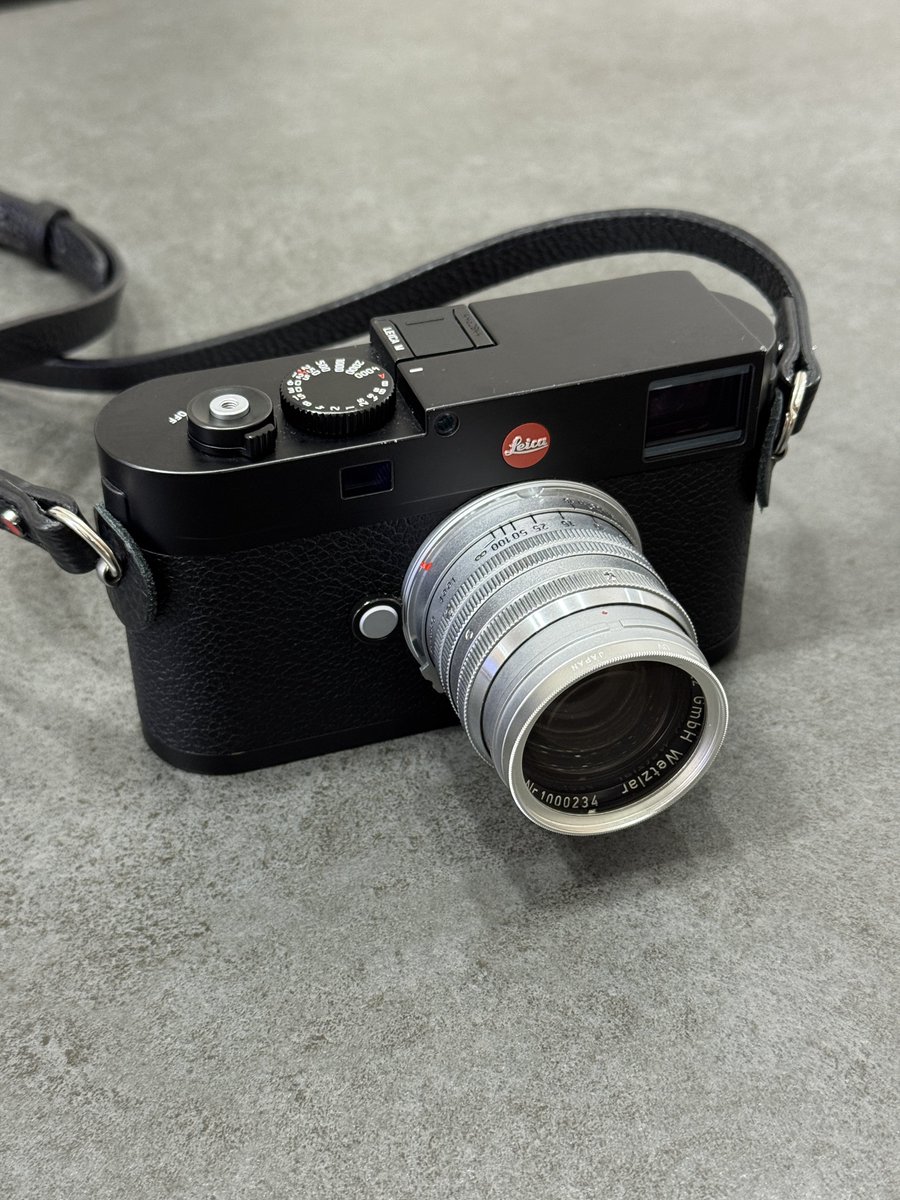 tonkatsu_ototo's tweet photo. ズマリット50mm f1.5という約80年前に作られたLeicaの純正レンズを購入しました✨️
スペックとか写りよりも、何よりこの見た目に一目惚れしちゃいました💘
m262との組み合わせのバランスもとてもよい🫶
#summarit
#Leica https://t.co/Swfpf5xjQg
