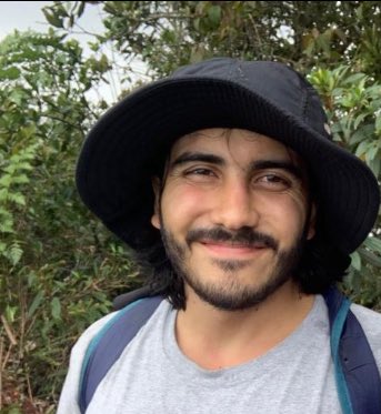 #DondeEstaCamilo #AndresCamiloNoAparece Dios 1.421 días lleva desaparecido!No podemos permitir que todo se vuelva paisaje, tenemos que luchar por nuestros derechos,nadie tendría que estar despreciado forzosamente,todos tenemos derecho a la libertad y a la vida. No más desaparecid